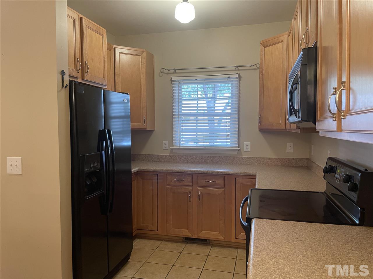 4544 Mistiflower Drive Raleigh, NC 27606 - Photo 5 of 30
