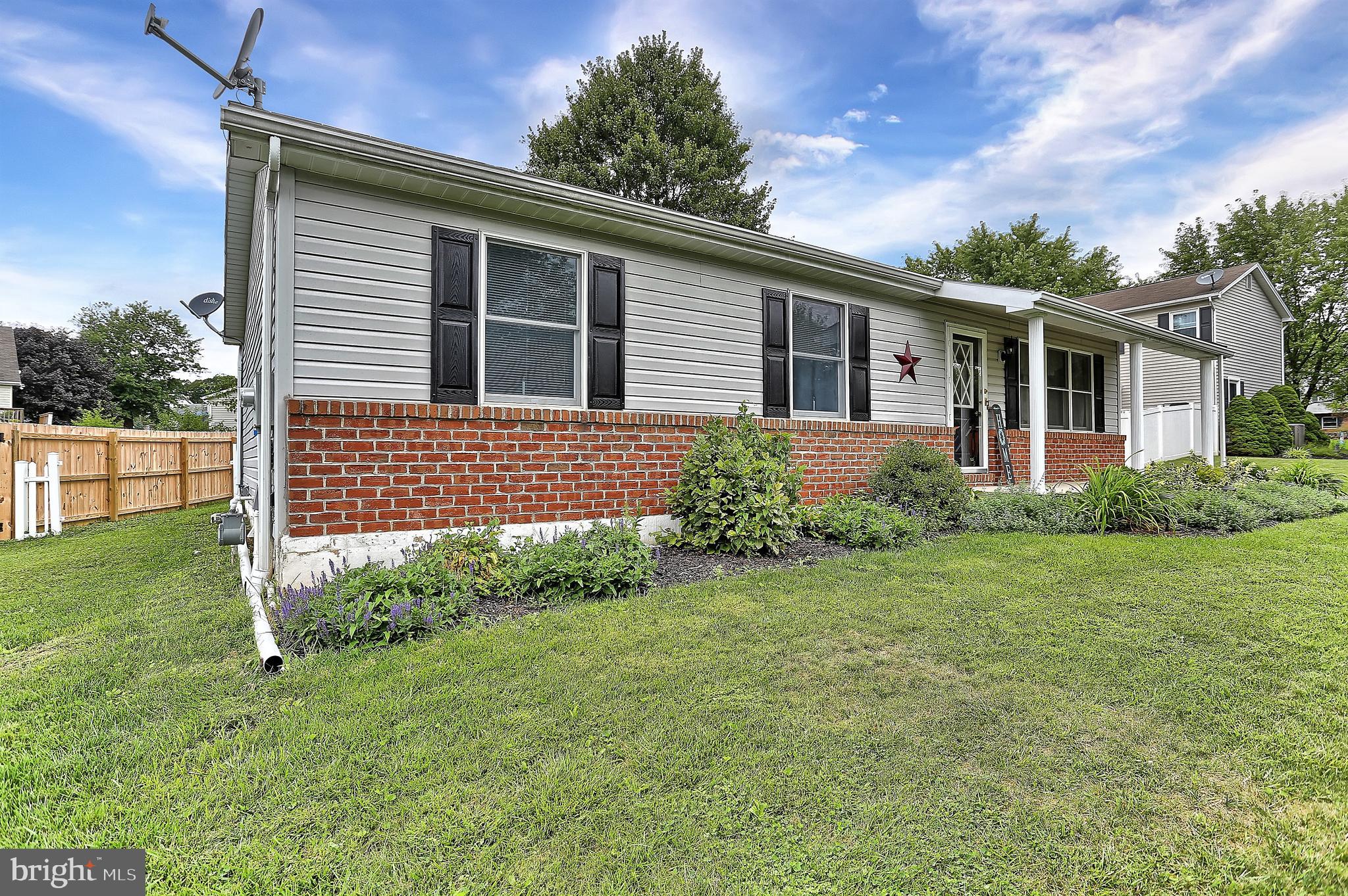 4 Garden Lane Hanover, PA 17331 - Photo 4 of 39 Gallery Image 4