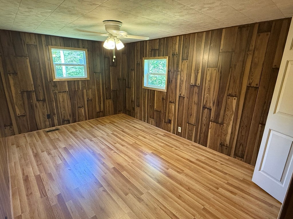 1269 Crown Ridge Road Galax, VA 24333 - Photo 8 of 20 Gallery Image 8