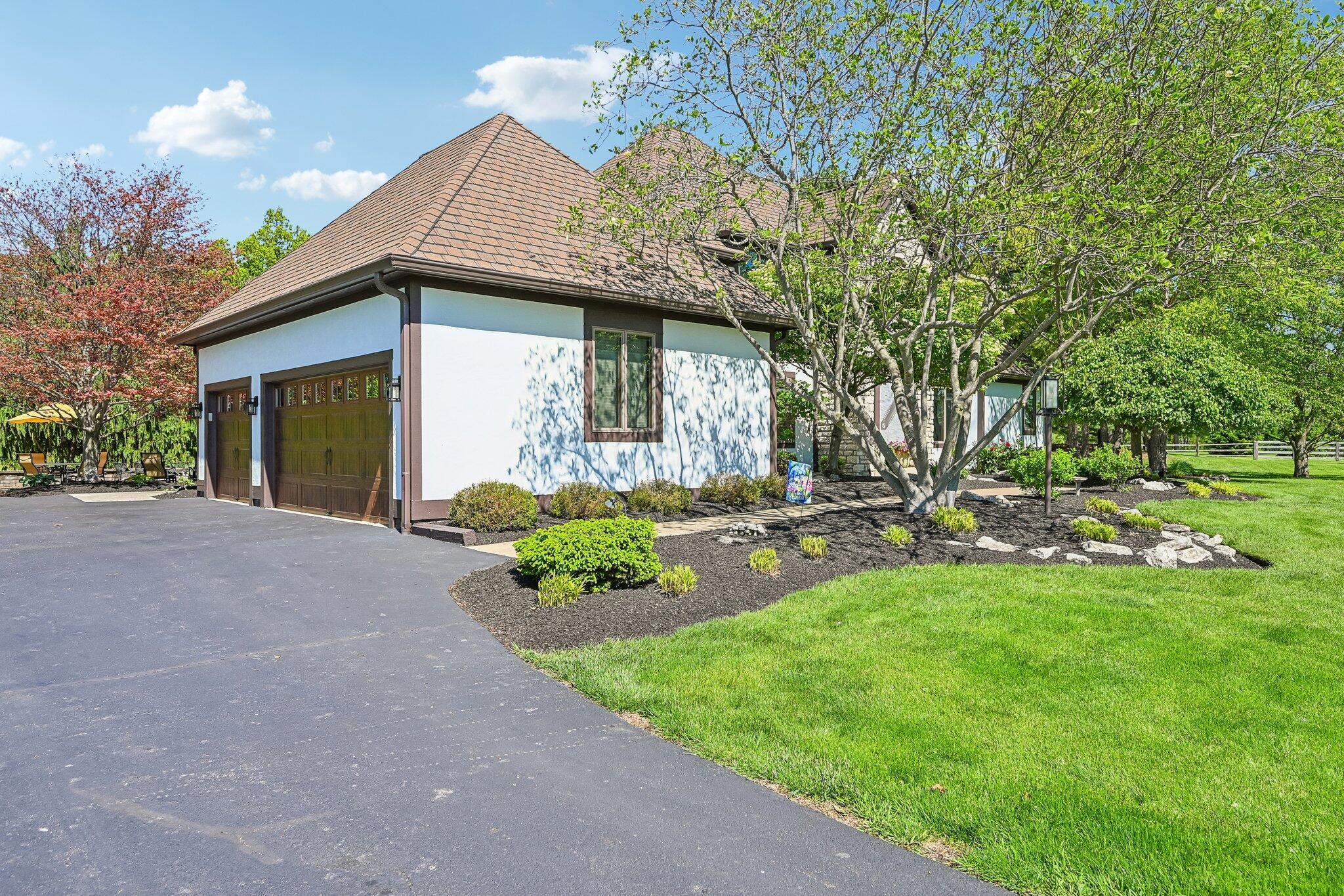8310 Dublin Road Delaware, OH 43015 - Photo 2 of 62 Three car garage