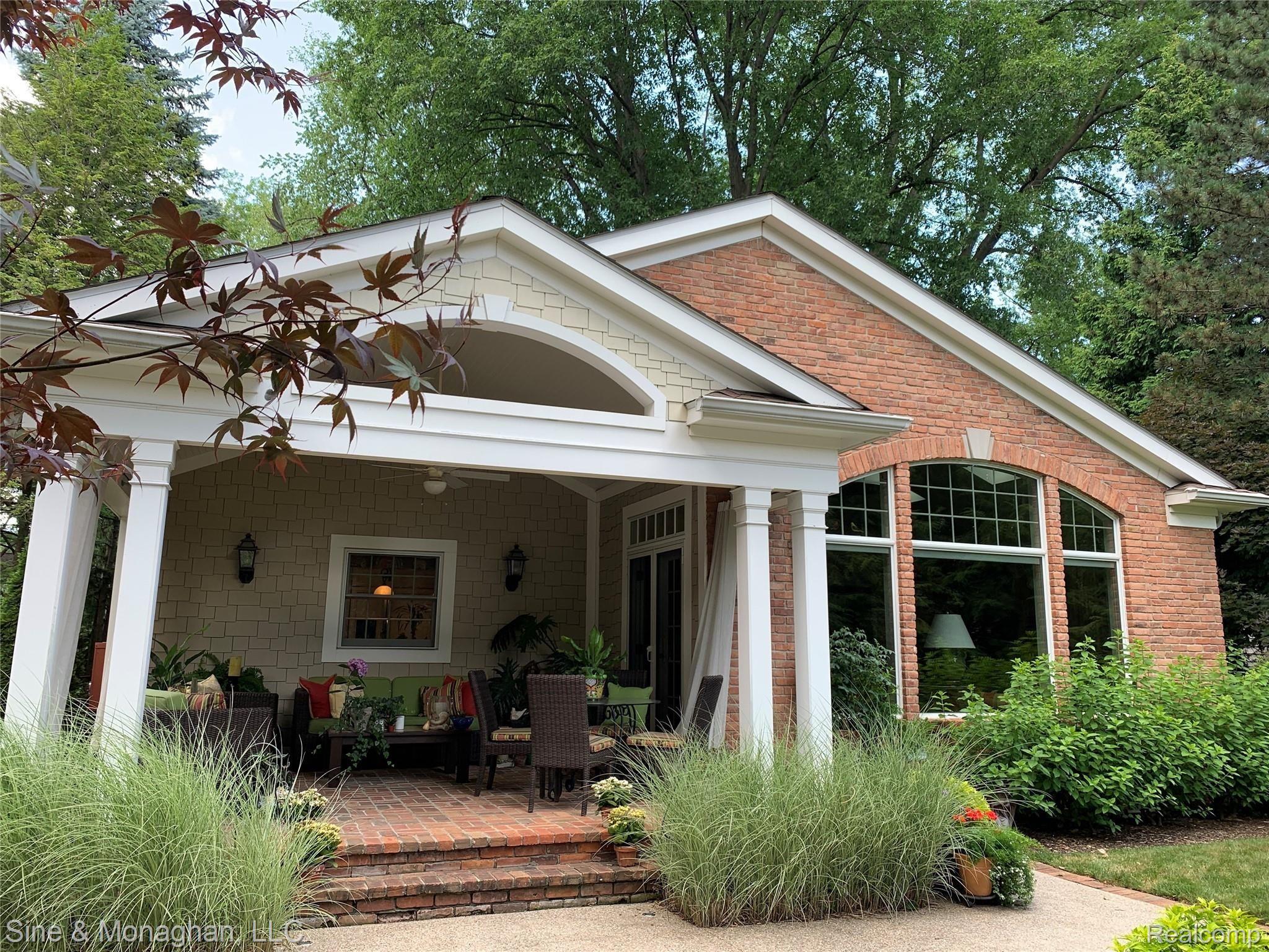 319 Touraine Road Grosse Pointe, MI 48236 - Photo 49 of 59 IMG_1450.jpg