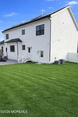 a front view of house with yard