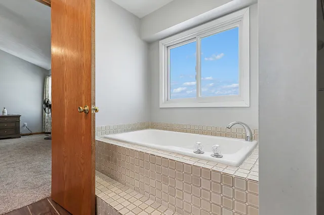 $575,000 | 5125 56th Avenue, Hudsonville, MI 49426