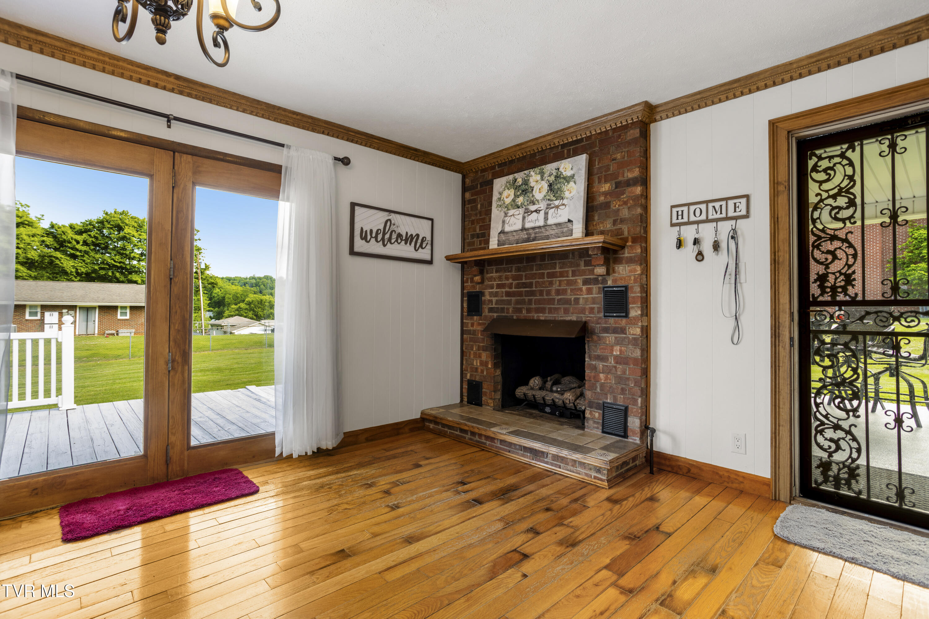 104 Ridgemont Street Bristol, TN 37620 - Photo 7 of 60 177A3828-HDR
