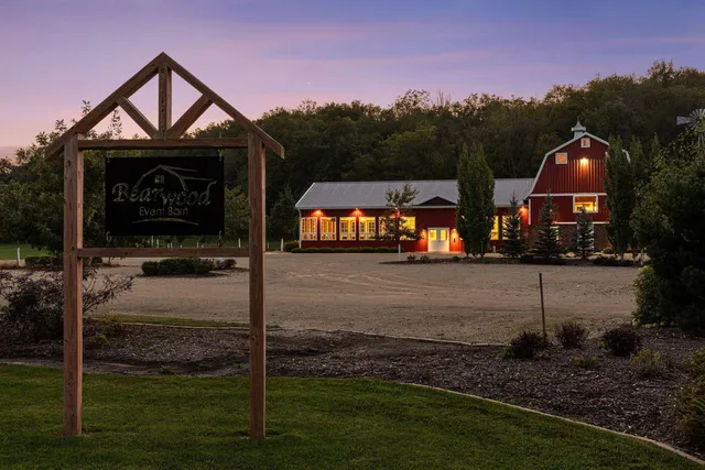 $2,495,000 | 5907 X County Road 105 Northwest, Byron, MN 55920