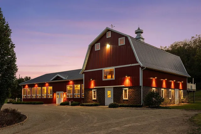 $2,495,000 | 5907 X County Road 105 Northwest, Byron, MN 55920