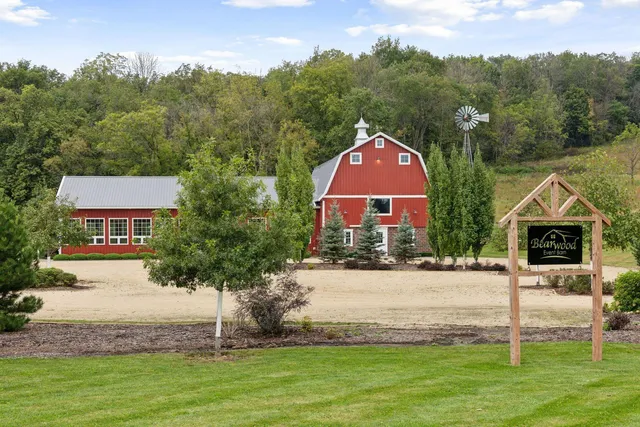 $2,495,000 | 5907 X County Road 105 Northwest, Byron, MN 55920