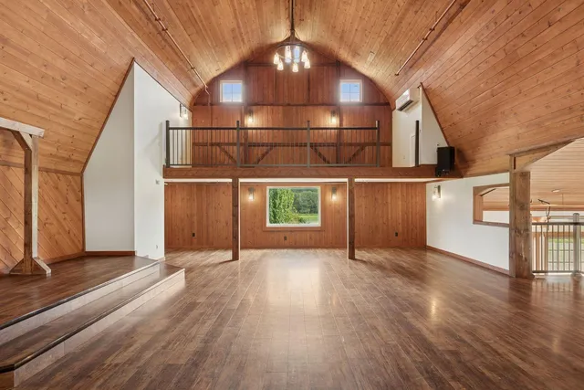 $2,495,000 | 5907 X County Road 105 Northwest, Byron, MN 55920