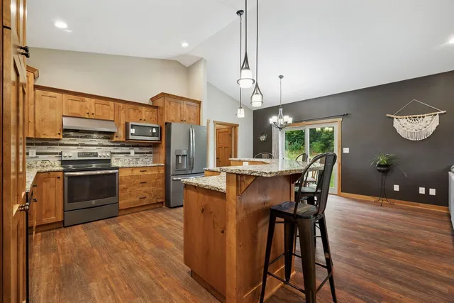 $2,495,000 | 5907 X County Road 105 Northwest, Byron, MN 55920