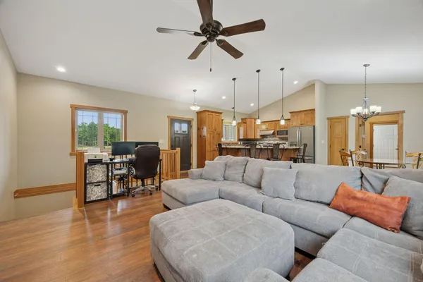 $2,495,000 | 5907 X County Road 105 Northwest, Byron, MN 55920