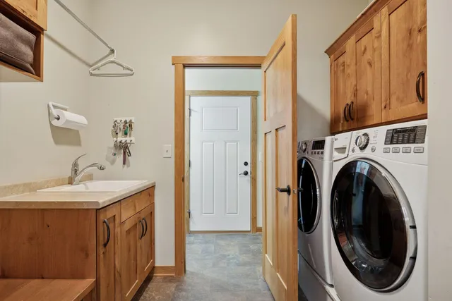 $2,495,000 | 5907 X County Road 105 Northwest, Byron, MN 55920