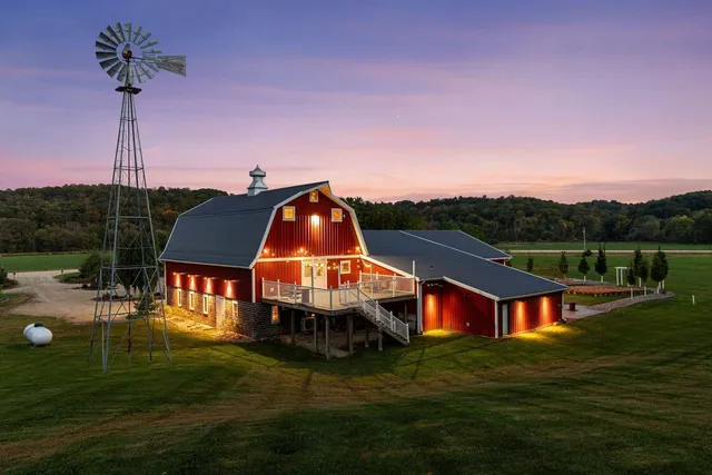 $2,495,000 | 5907 X County Road 105 Northwest, Byron, MN 55920