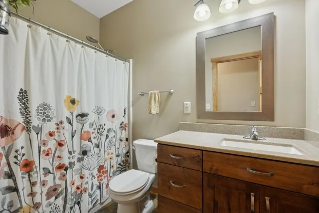 $2,495,000 | 5907 X County Road 105 Northwest, Byron, MN 55920