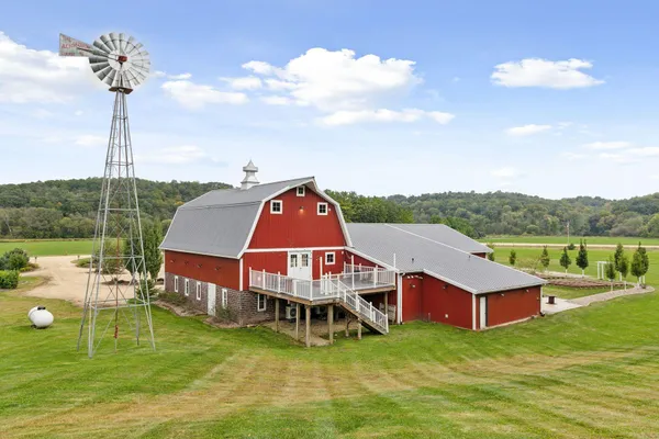 $2,495,000 | 5907 X County Road 105 Northwest, Byron, MN 55920