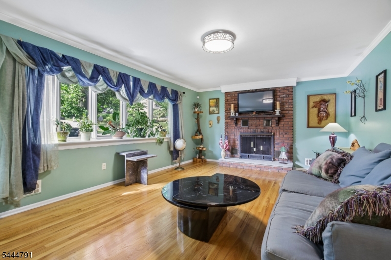 43 Misty Mountain Road Randolph, NJ 07869 - Photo 7 of 37