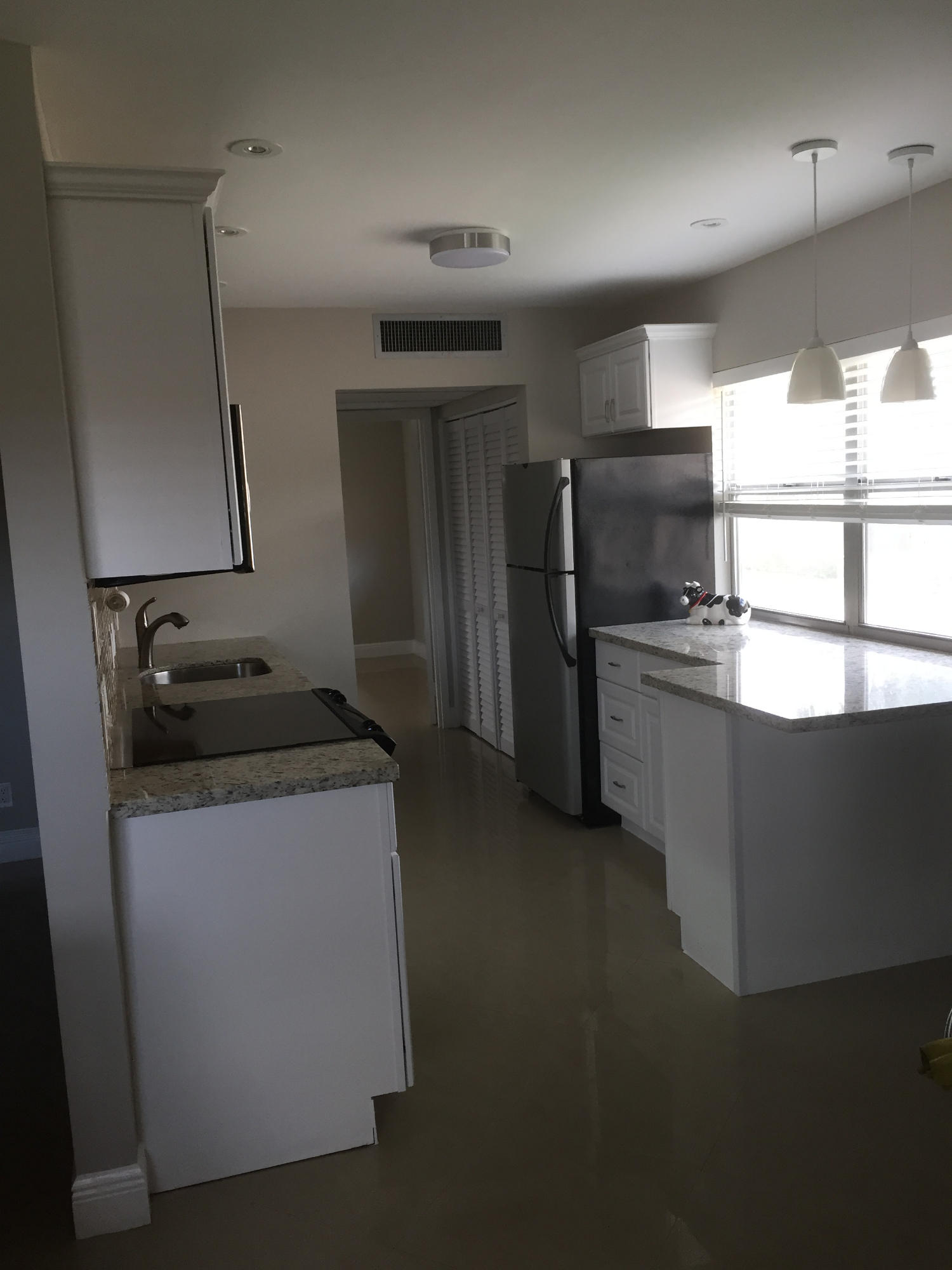 611 Monaco Way, Unit 611 Delray Beach, FL 33446 - Photo 13 of 25 Kitchen