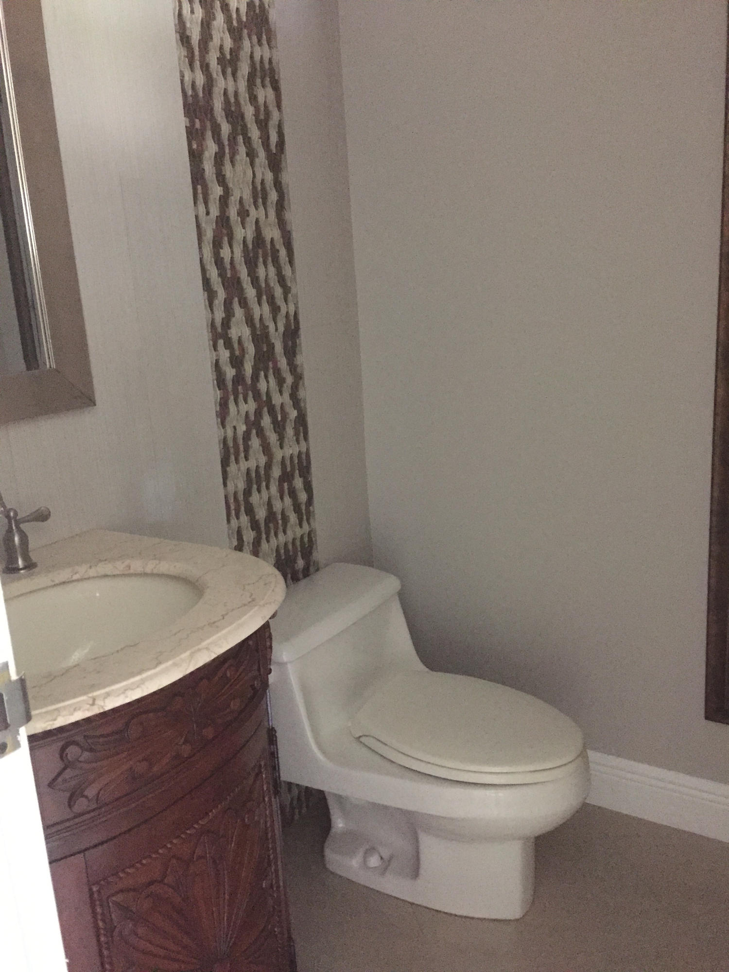 611 Monaco Way, Unit 611 Delray Beach, FL 33446 - Photo 17 of 25 Guest Bath