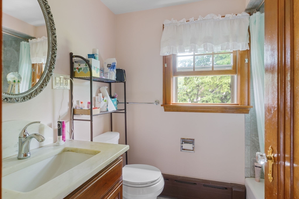 23 Richardson Road Belmont, MA 02478 - Photo 12 of 28