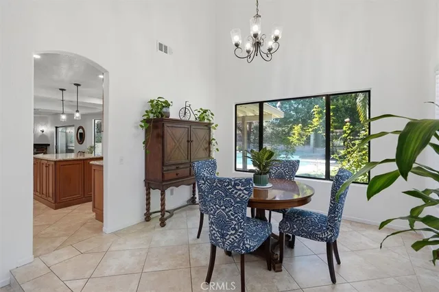 $955,000 | 27641 Sutters Pointe Drive, Saugus, CA 91350