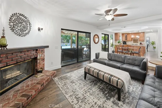 $955,000 | 27641 Sutters Pointe Drive, Saugus, CA 91350