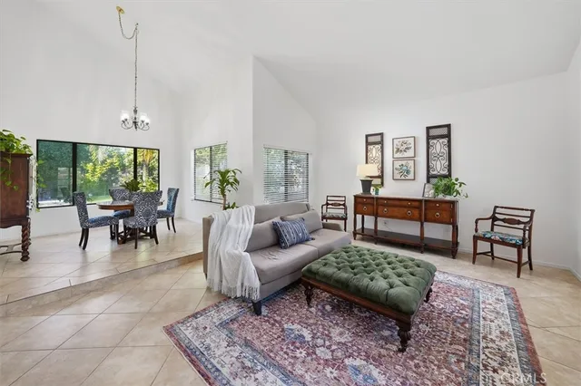 $955,000 | 27641 Sutters Pointe Drive, Saugus, CA 91350