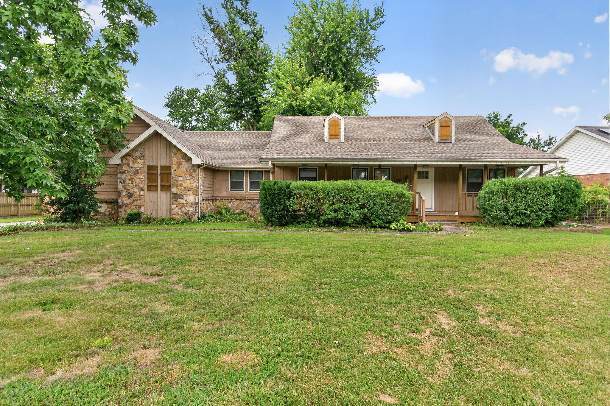 4455 South Ridgecrest Drive Springfield, MO 65810 - Photo 1 of 29 1-web-or-mls-DSC00384