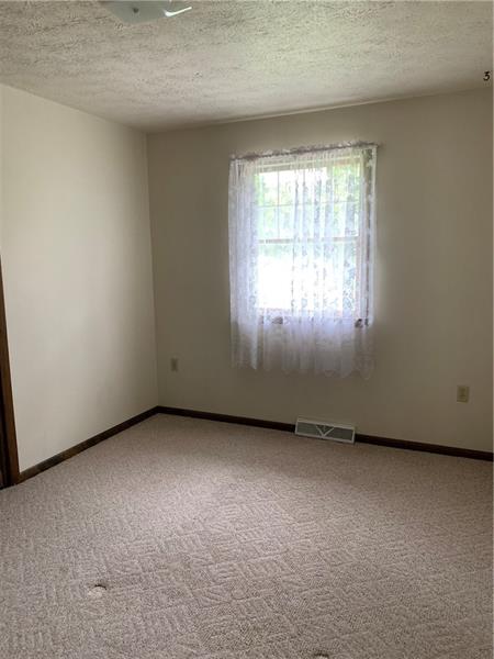 606 New Castle Road Slippery Rock, PA 16057 - Photo 8 of 13