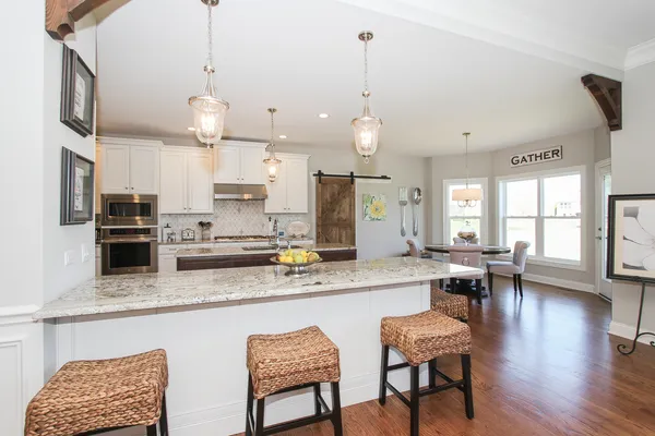 $749,900 | 40-w699 Maplehurst Lane, Hampshire, IL 60140