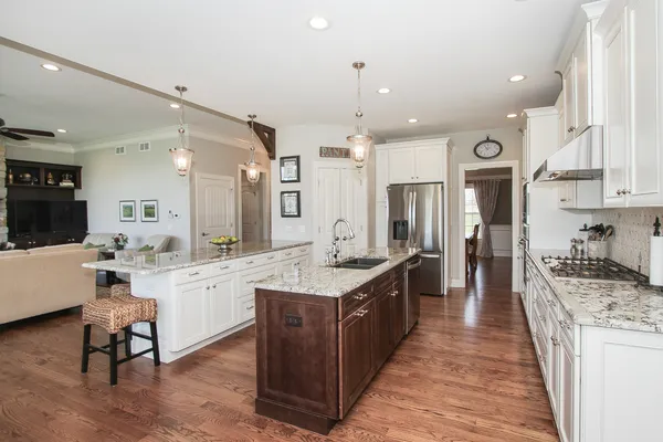 $749,900 | 40-w699 Maplehurst Lane, Hampshire, IL 60140