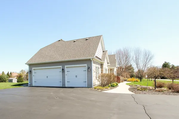 $749,900 | 40-w699 Maplehurst Lane, Hampshire, IL 60140