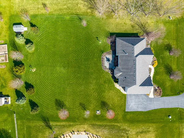 $749,900 | 40-w699 Maplehurst Lane, Hampshire, IL 60140
