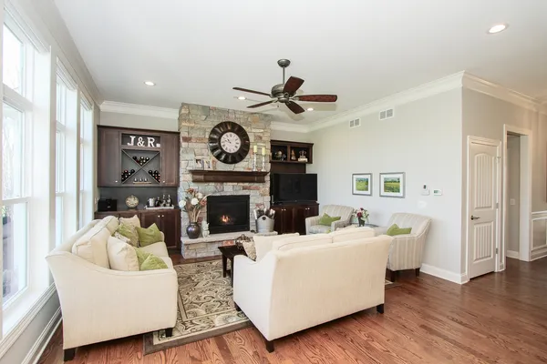 $749,900 | 40-w699 Maplehurst Lane, Hampshire, IL 60140