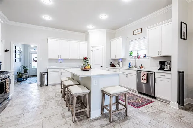 $379,000 | 7413 Silverado Drive, Marrero, LA 70072