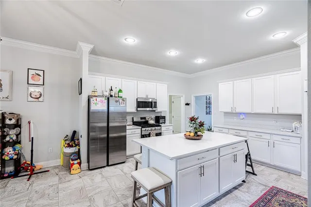 $379,000 | 7413 Silverado Drive, Marrero, LA 70072