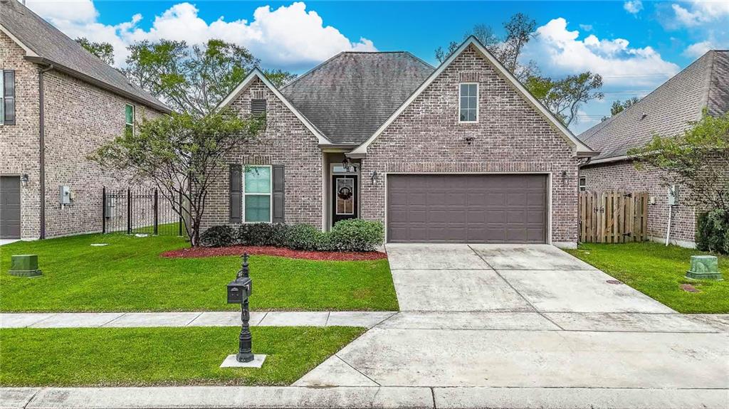 7413 Silverado Drive Marrero, LA 70072 - Photo 2 of 42