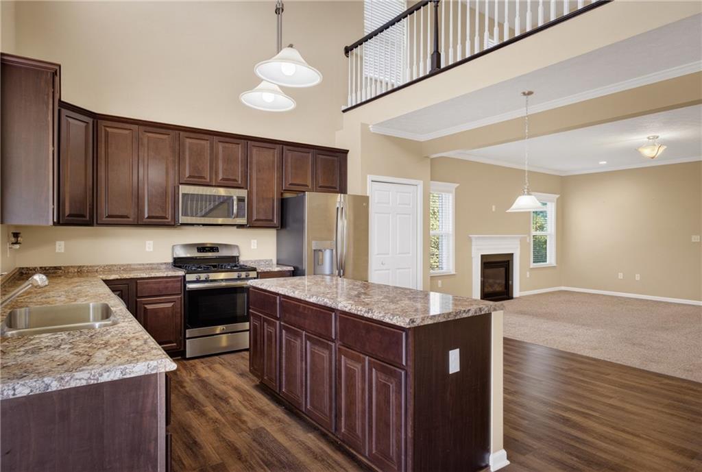 229 West Country Barn Road Houston, PA 15342 - Photo 11 of 50