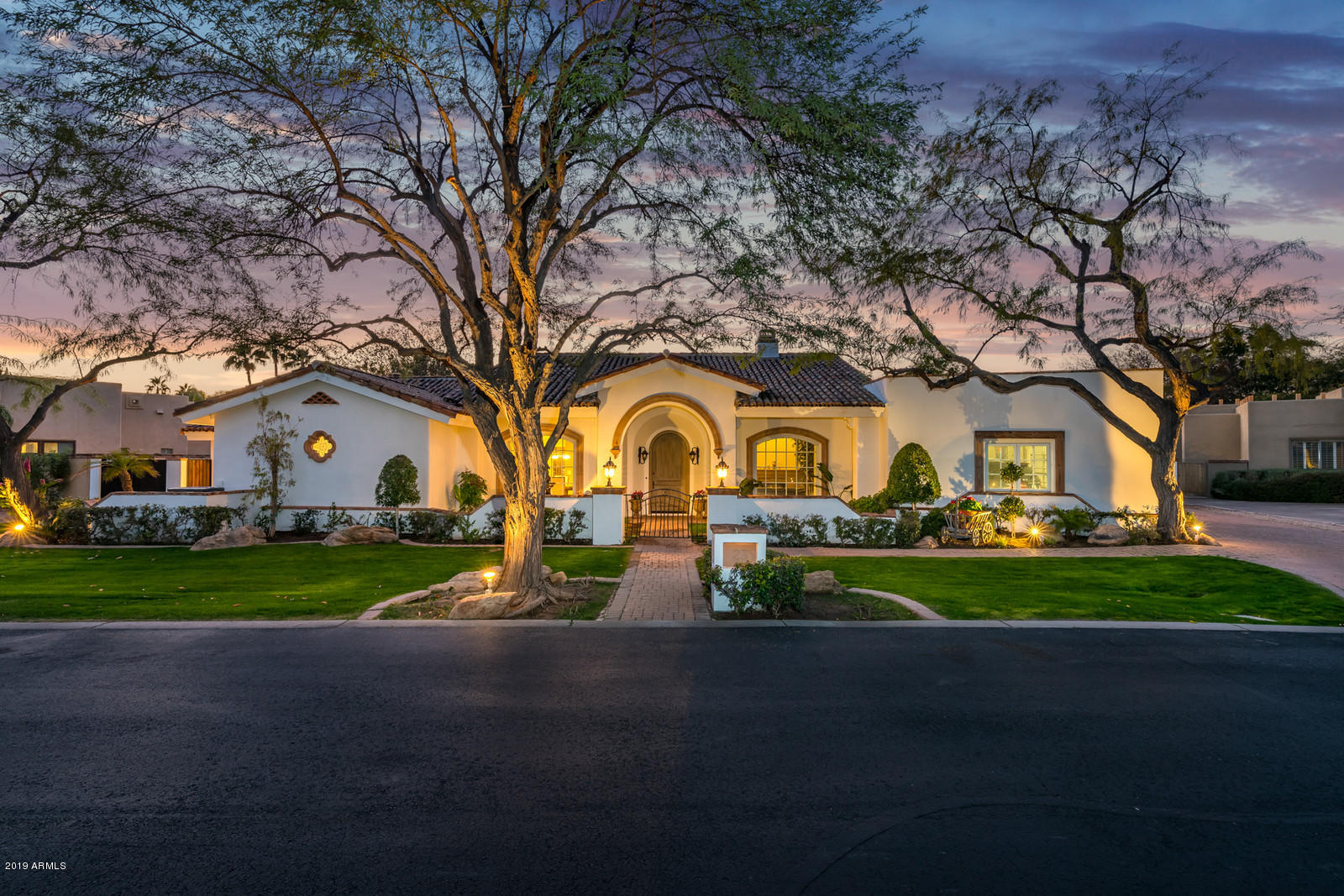 700 North Dobson Road, Unit 23 Chandler, AZ 85224 - Photo 3 of 47 02_02_Front_Twilight_mls