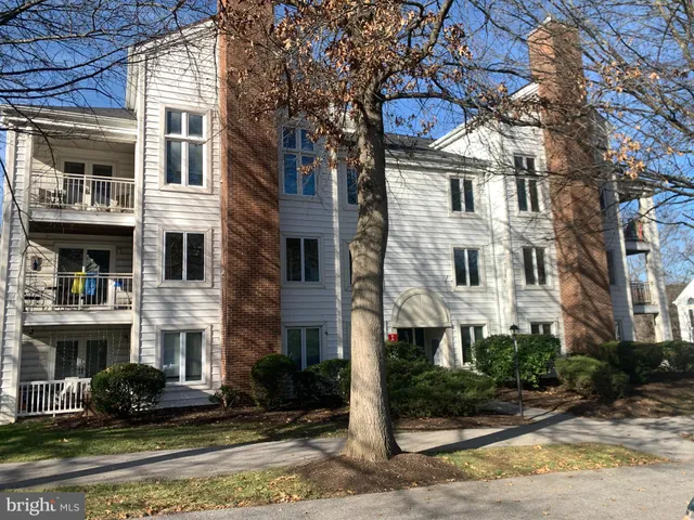 $245,000 | 345 Pleasanton Road, Unit A14, Westminster, MD 21157