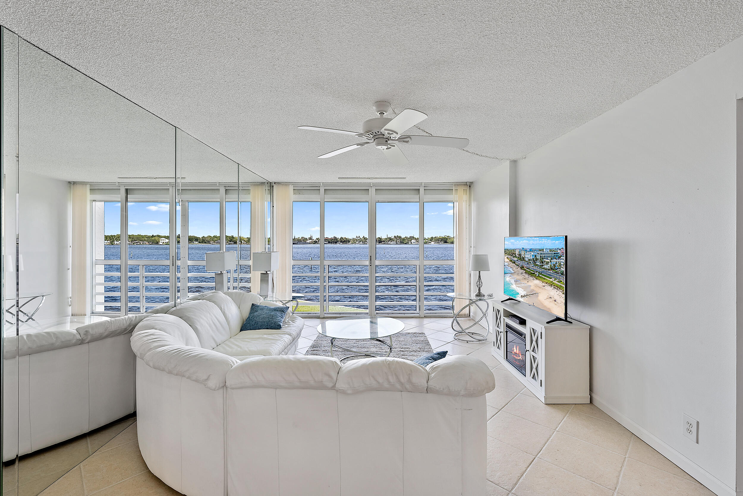 1950 Southwest Palm City Road, Unit 13206 Stuart, FL 34994 - Photo 13 of 21 1950 SW Palm City Rd Unit 13-206 MLS-9