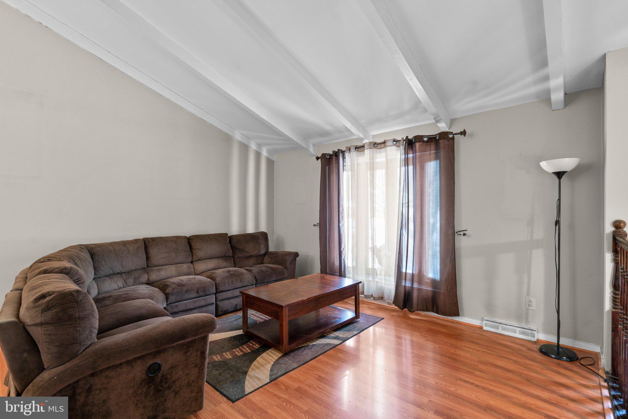 6220 Stevens Forest Road Columbia, MD 21045 - Photo 4 of 30 LIVING ROOM