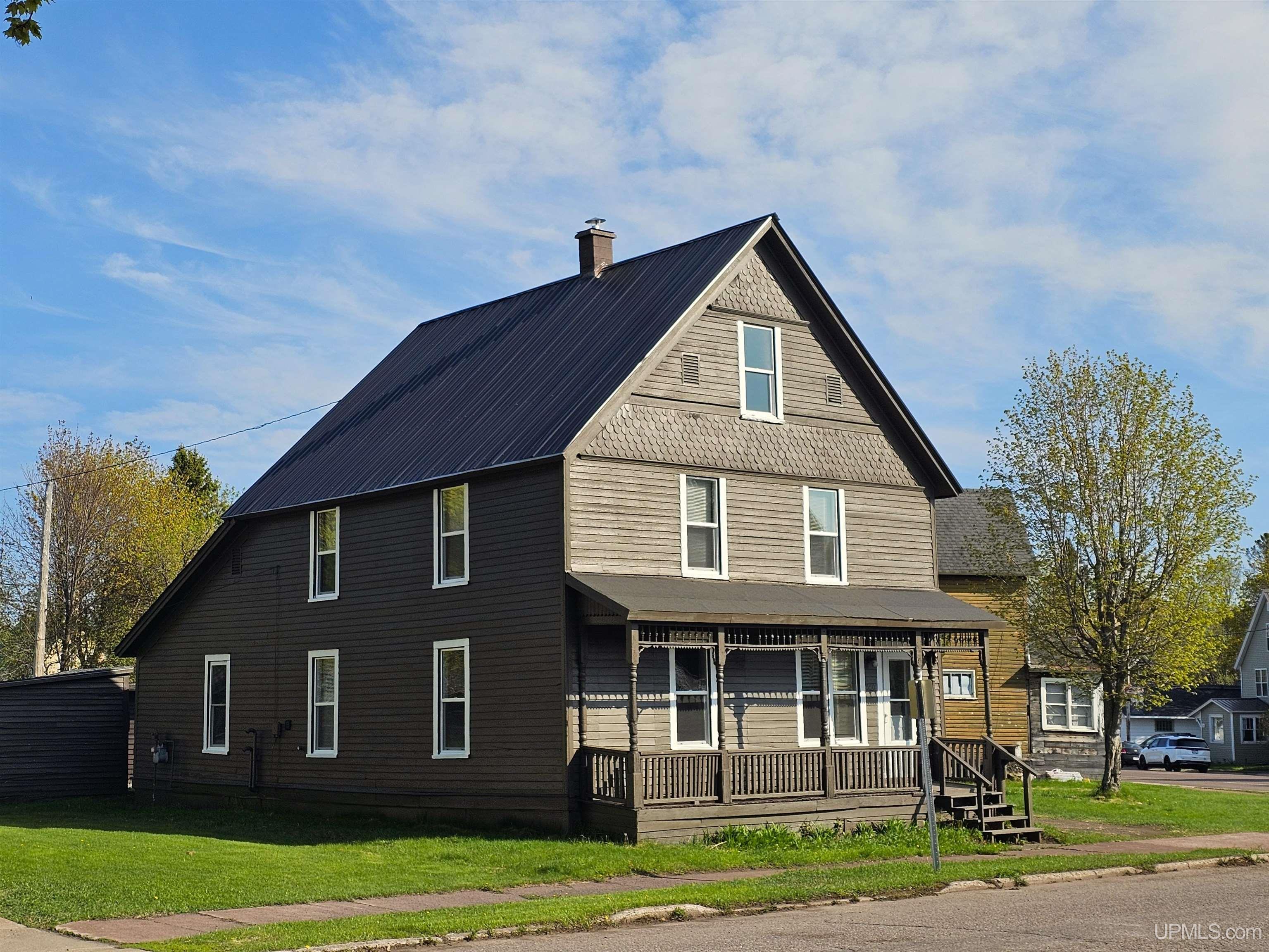 550 South Pewabic Street Calumet, MI 49913 - Photo 2 of 23