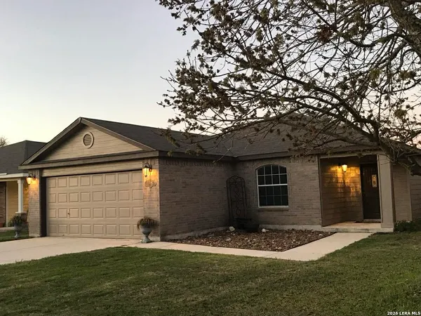 $2,150 | 241 Jordan, Boerne, TX 78006