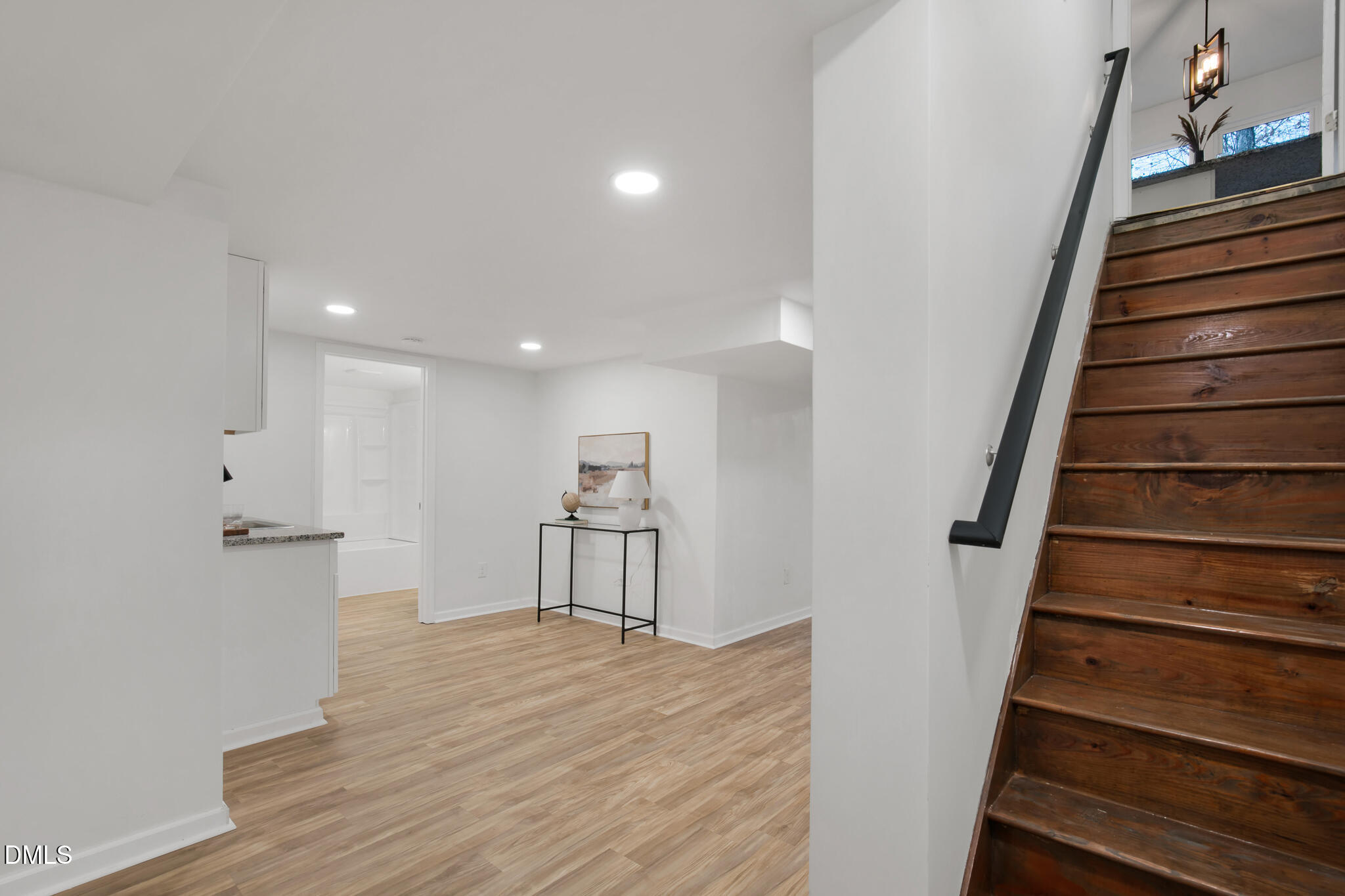 5315 Oakbrook Drive Durham, NC 27713 - Photo 34 of 49 5315oakbrookinteriors-43