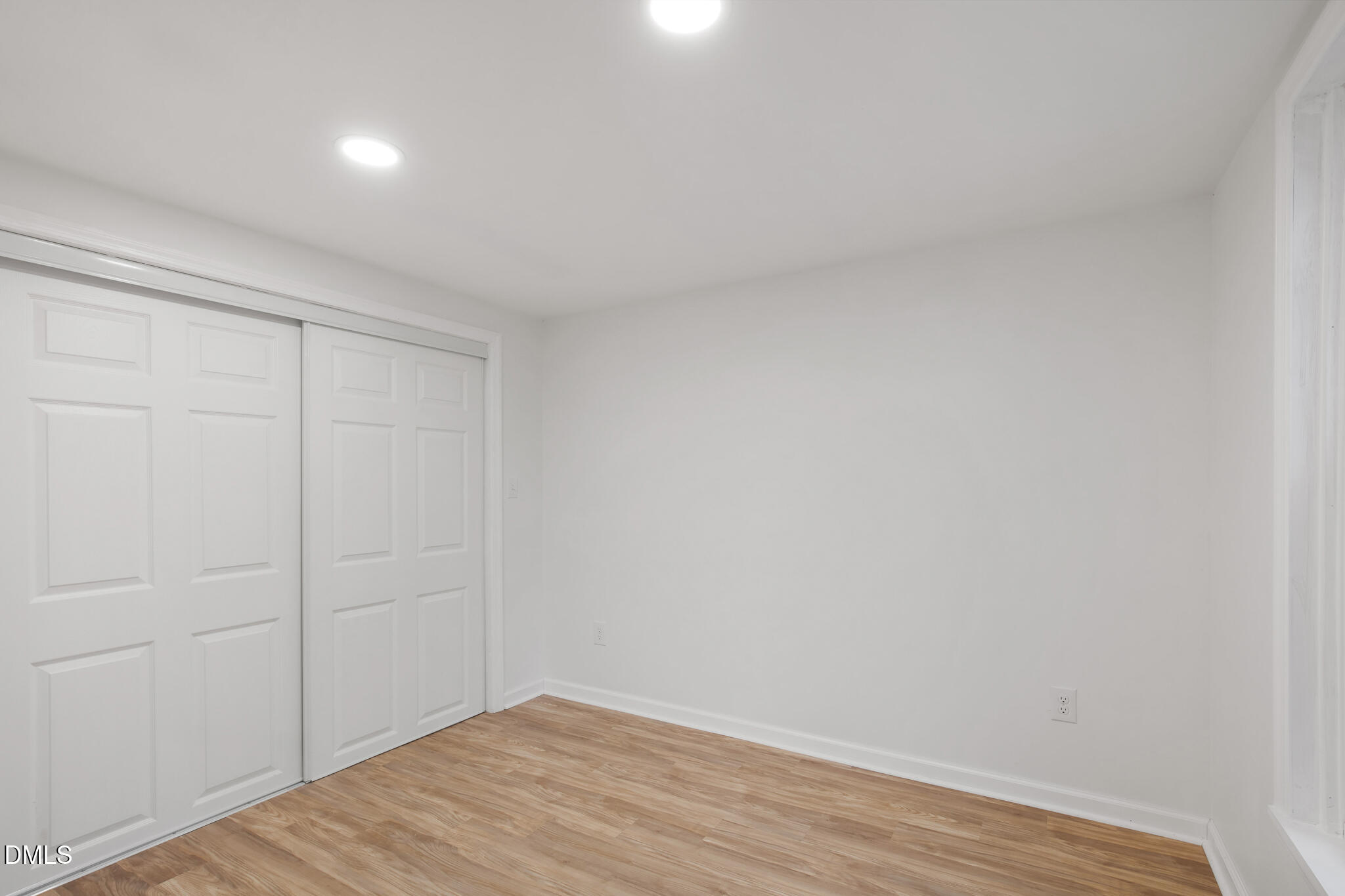 5315 Oakbrook Drive Durham, NC 27713 - Photo 39 of 49 5315oakbrookinteriors-50