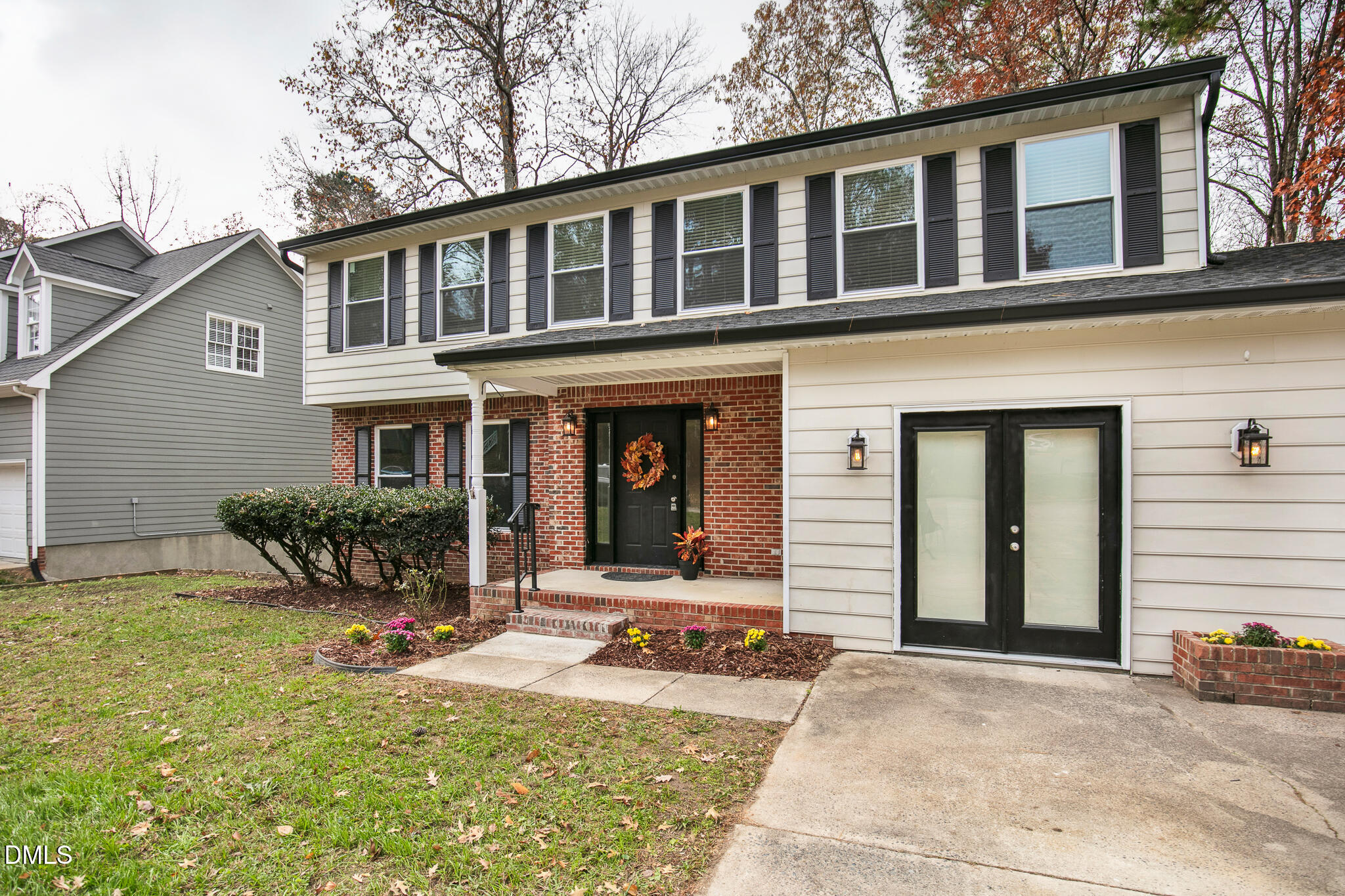 5315 Oakbrook Drive Durham, NC 27713 - Photo 3 of 49 5315oakbrook-4