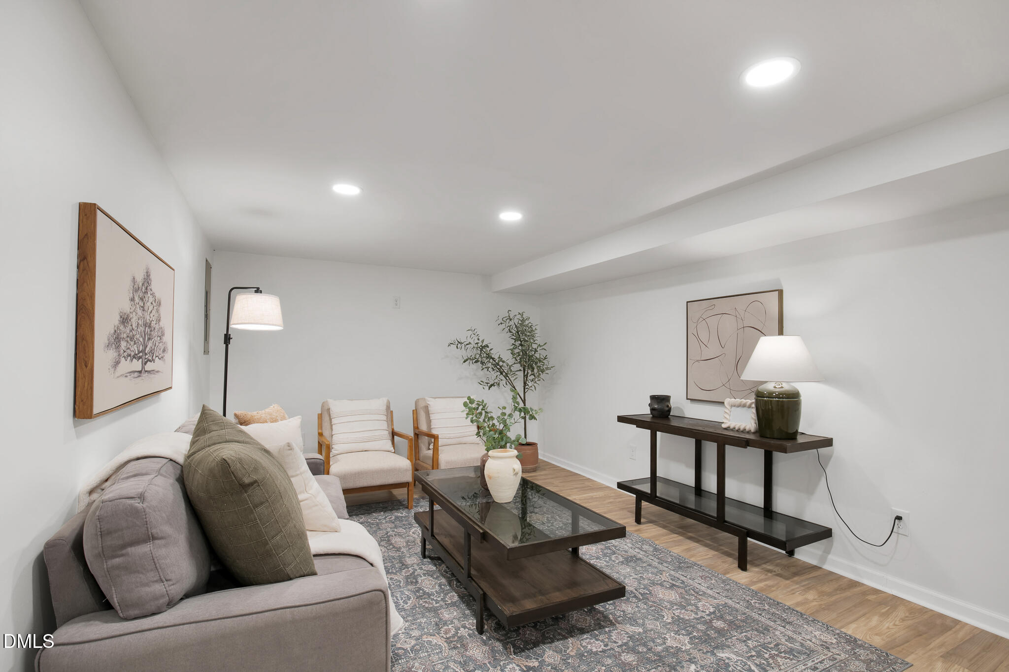 5315 Oakbrook Drive Durham, NC 27713 - Photo 41 of 49 5315oakbrookinteriors-53