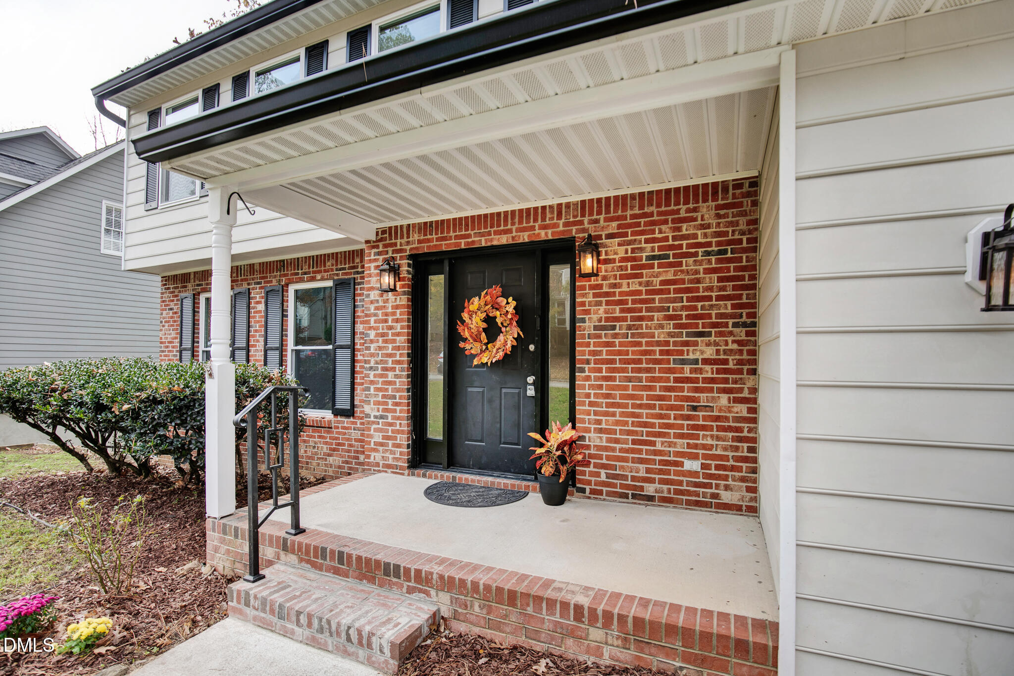 5315 Oakbrook Drive Durham, NC 27713 - Photo 4 of 49 5315oakbrook-6