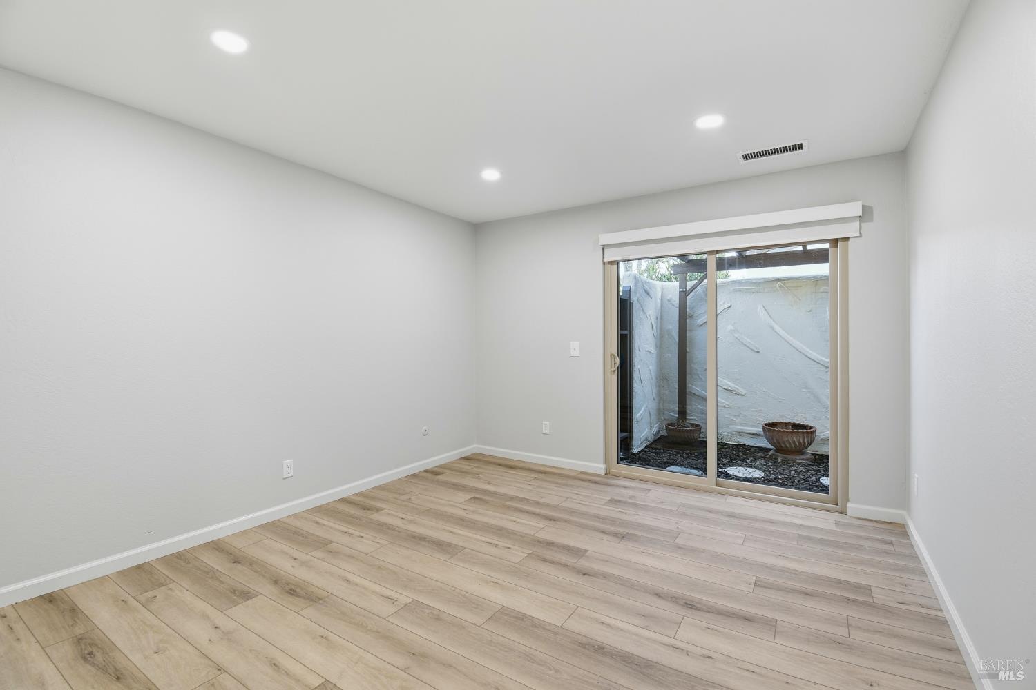 809 Shady Oak Drive Santa Rosa, CA 95404 - Photo 23 of 33