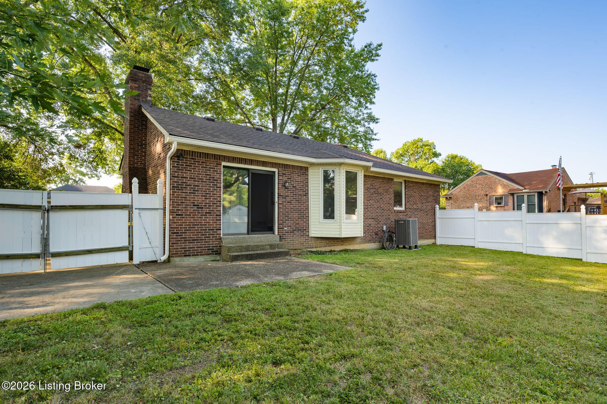 615 Stivers Road Louisville, KY 40207 - Photo 30 of 34 615 Stivers Rd-35