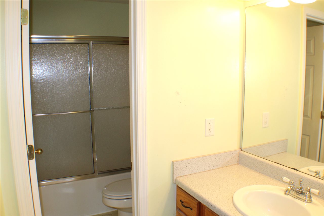 19685 O'Grady Avenue Robertsdale, AL 36567 - Photo 12 of 23 master bathroom